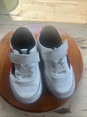 Children's White Sneakers with Black and Red Accents - Easy Velcro Fit